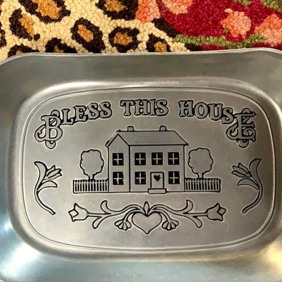 WILTON ARMETALE FOOD SERVING TRAY - Picture 2 of 3